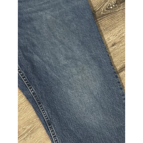 Men’s Wrangler Jeans, Medium Wash, Some Stains, Size 48x30, Relaxed Fit - Picture 3 of 8